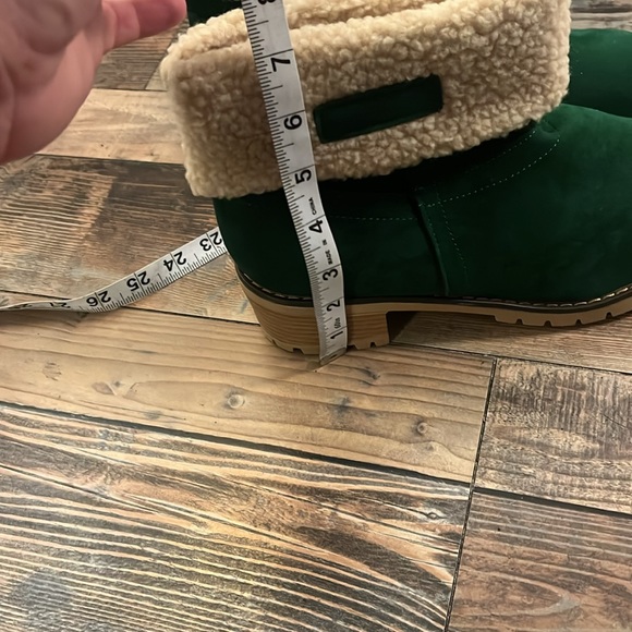Green furry shoe/boots size 43 - Picture 5 of 5